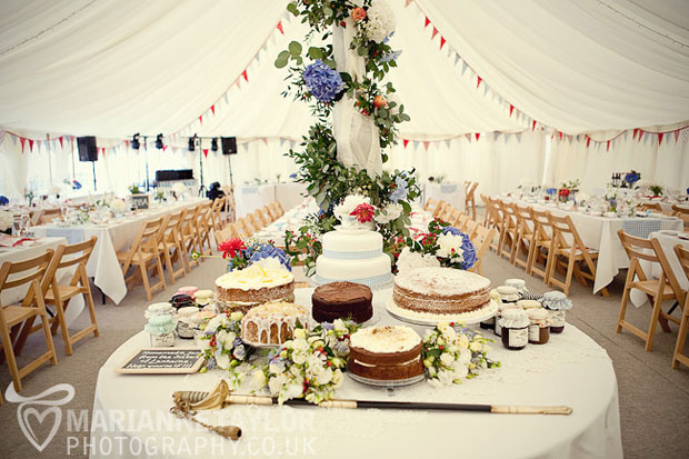 london_wedding_photography_creative_reportage_photojournalist_marquee_clifftop_cornwall_72 london_wedding_photography_creative_reportage_photojournalist_marquee_clifftop_cornwall_72