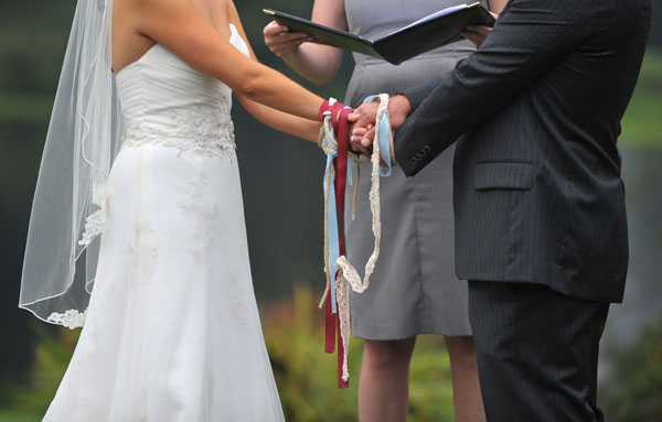 real wedding, wedding photography, mountain wedding, outdoors wedding, wet weather wedding, rustic chic wedding, Whitmeyer Photography (13) real wedding, wedding photography, mountain wedding, outdoors wedding, wet weather wedding, rustic chic wedding, Whitmeyer Photography (13)