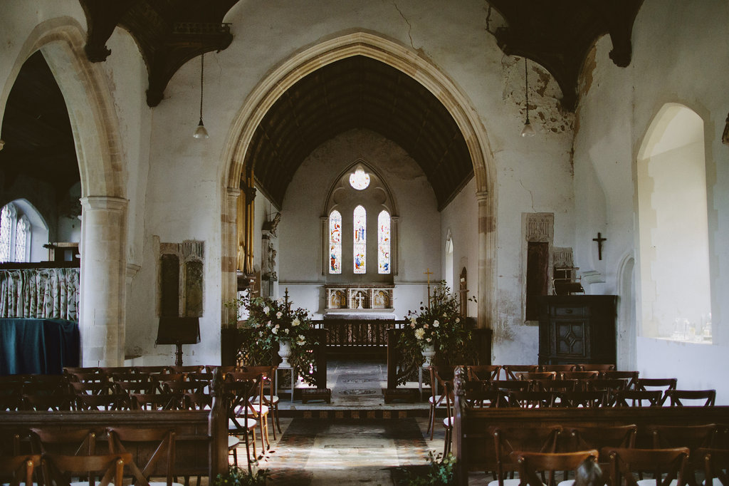 Wedding Ceremony Style, Style the Aisle, Ceremony ideas, Wedding Aisle ideas, Aisle Meadow, Aisle backdrop, Ceremony Backdrop, Pocketful of Dreams, Uk wedding planner, Wedding Planning, Wedding Stylist, Love My Dress, Personal Wedding