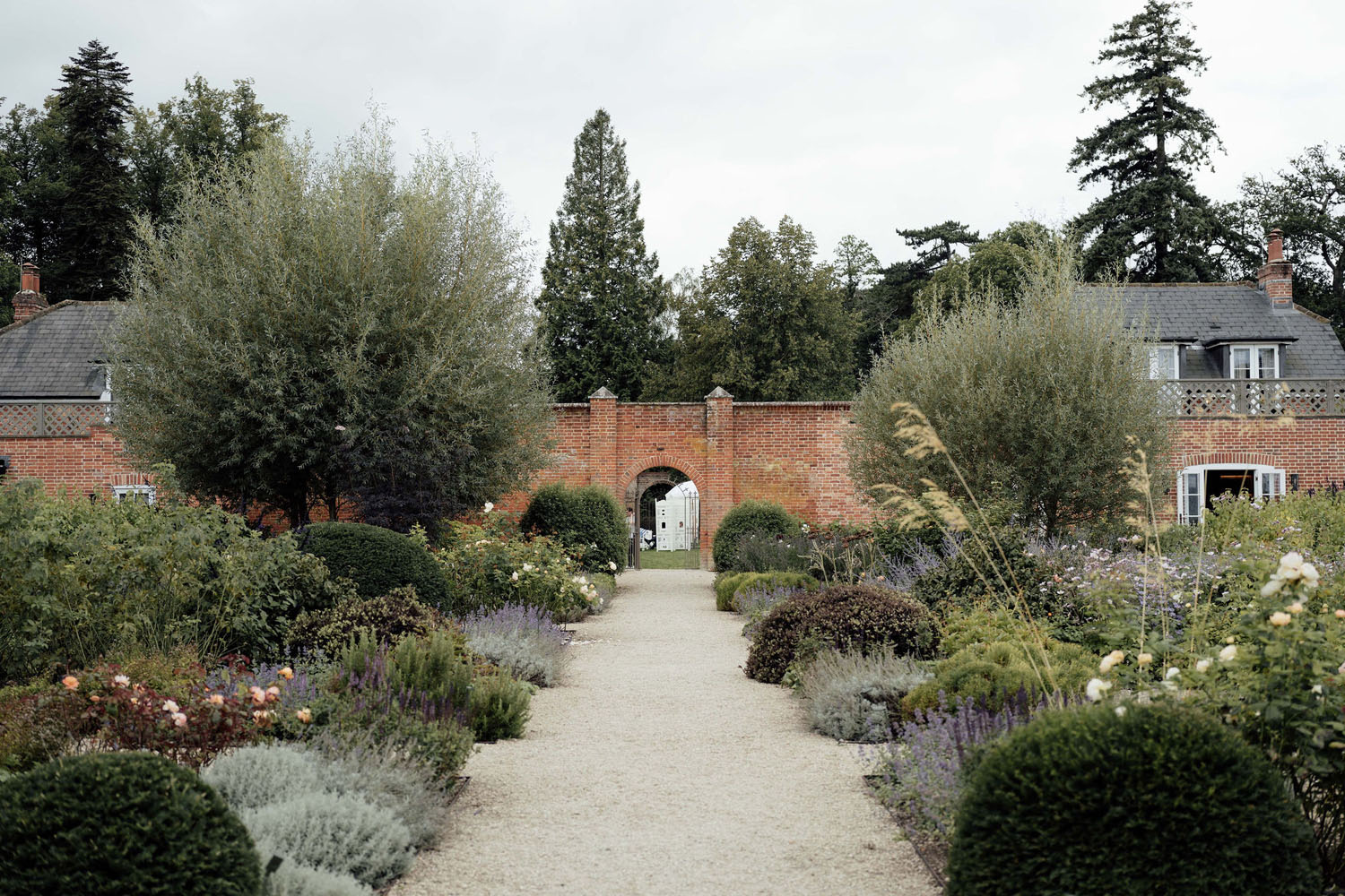 Heckfield Place, Luxury Event, Pocketful of dreams, Event Styling, 60th Birthday, Tablescape, Sunday Brunch Party, Matt Porteous, Kitten Grayson, Skye Gyngell, White and blue party