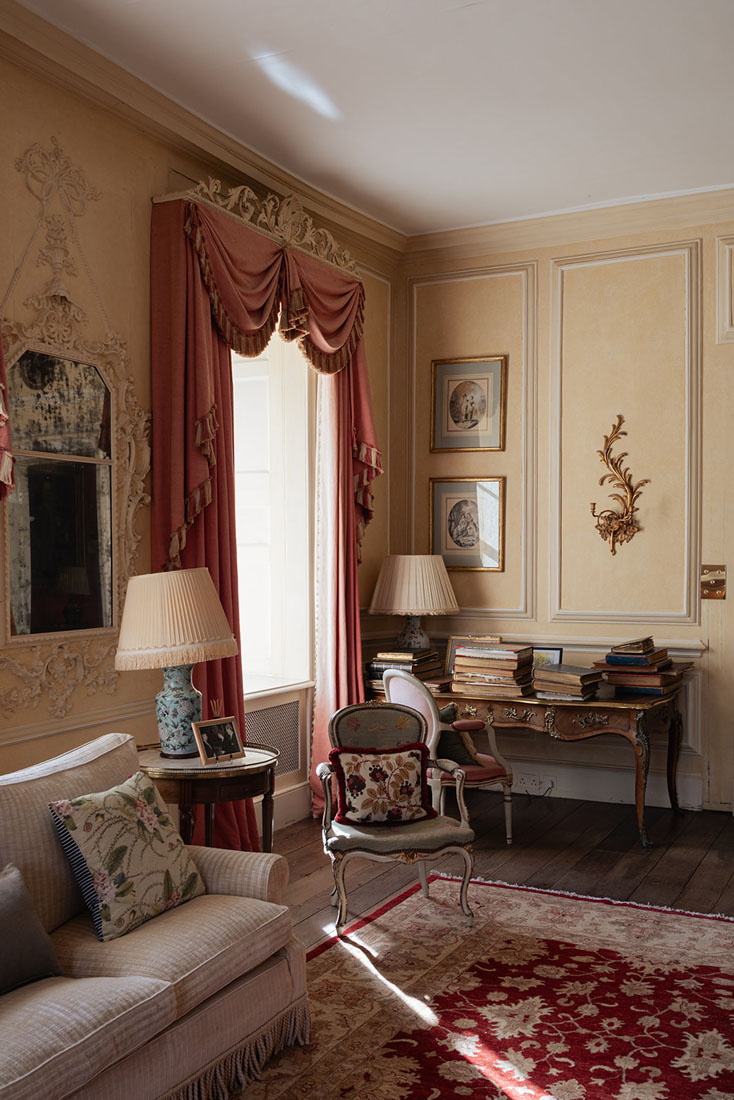 Cotswolds rehearsal dinner, Cotswolds wedding weekend, Cornwell Manor wedding, Cotswolds Destination Wedding, wedding rehearsal dinner, alfresco wedding dinner, asado wedding catering, Salsa Rose, Pocketful of Dreams, Cornwell Manor planner, Luxury Wedding Planner, Cotswolds Wedding Planner, Dos Mas En La Mesa, Swallows and Damsons