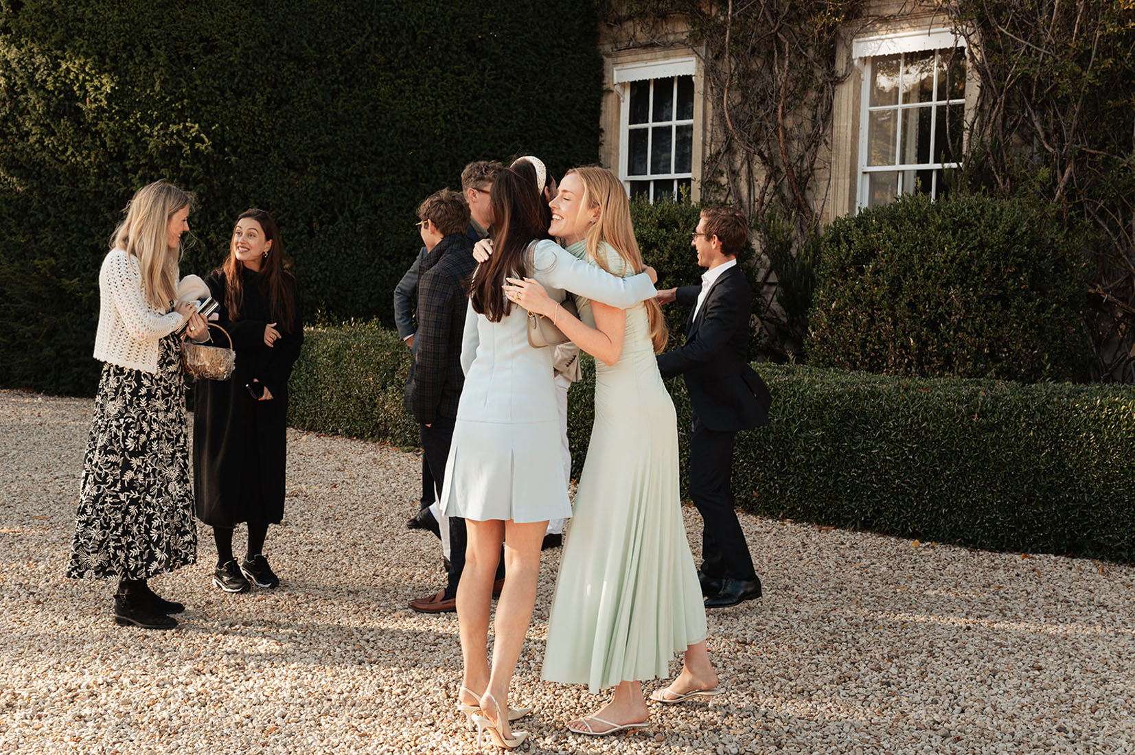 Cotswolds rehearsal dinner, Cotswolds wedding weekend, Cornwell Manor wedding, Cotswolds Destination Wedding, wedding rehearsal dinner, alfresco wedding dinner, asado wedding catering, Salsa Rose, Pocketful of Dreams, Cornwell Manor planner, Luxury Wedding Planner, Cotswolds Wedding Planner, Dos Mas En La Mesa, Swallows and Damsons