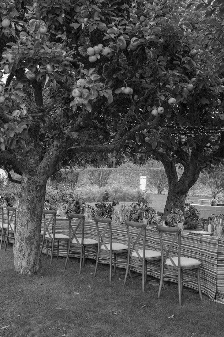 Cotswolds rehearsal dinner, Cotswolds wedding weekend, Cornwell Manor wedding, Cotswolds Destination Wedding, wedding rehearsal dinner, alfresco wedding dinner, asado wedding catering, Salsa Rose, Pocketful of Dreams, Cornwell Manor planner, Luxury Wedding Planner, Cotswolds Wedding Planner, Dos Mas En La Mesa, Swallows and Damsons