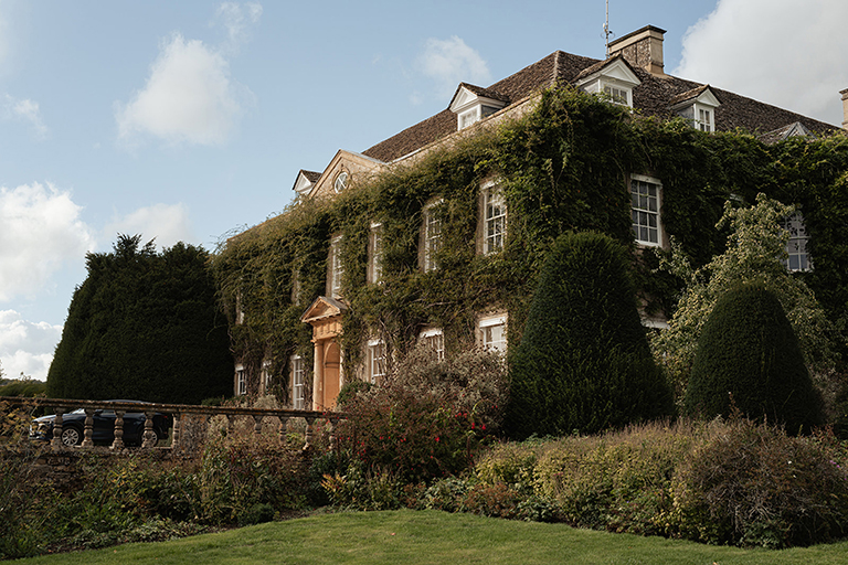Cornwell Manor Wedding Planner, Cotswolds Wedding Planner